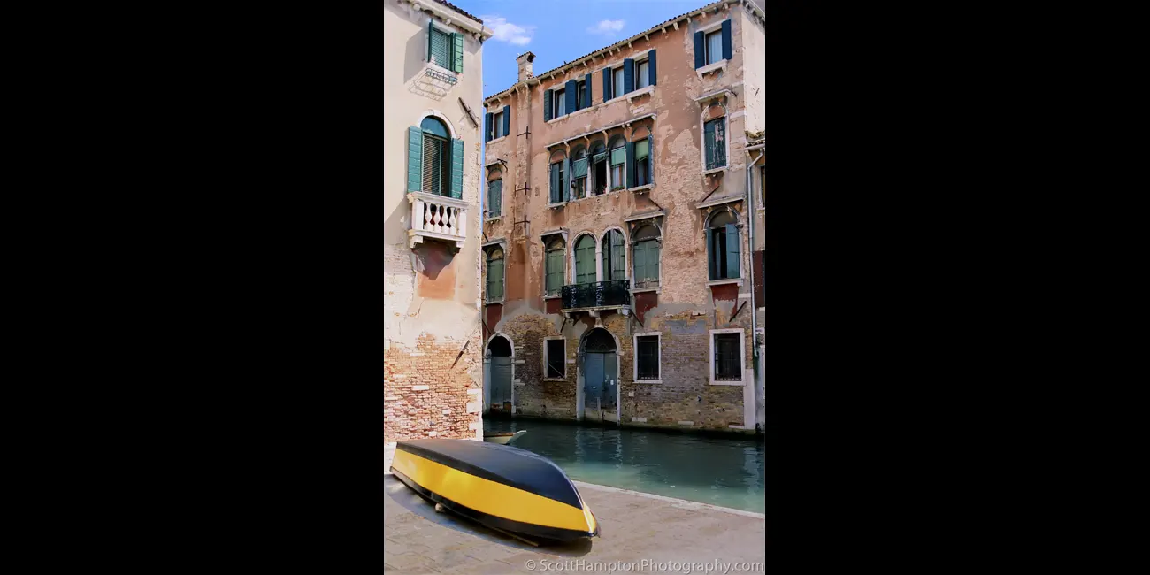 Barca dipinta di fresco